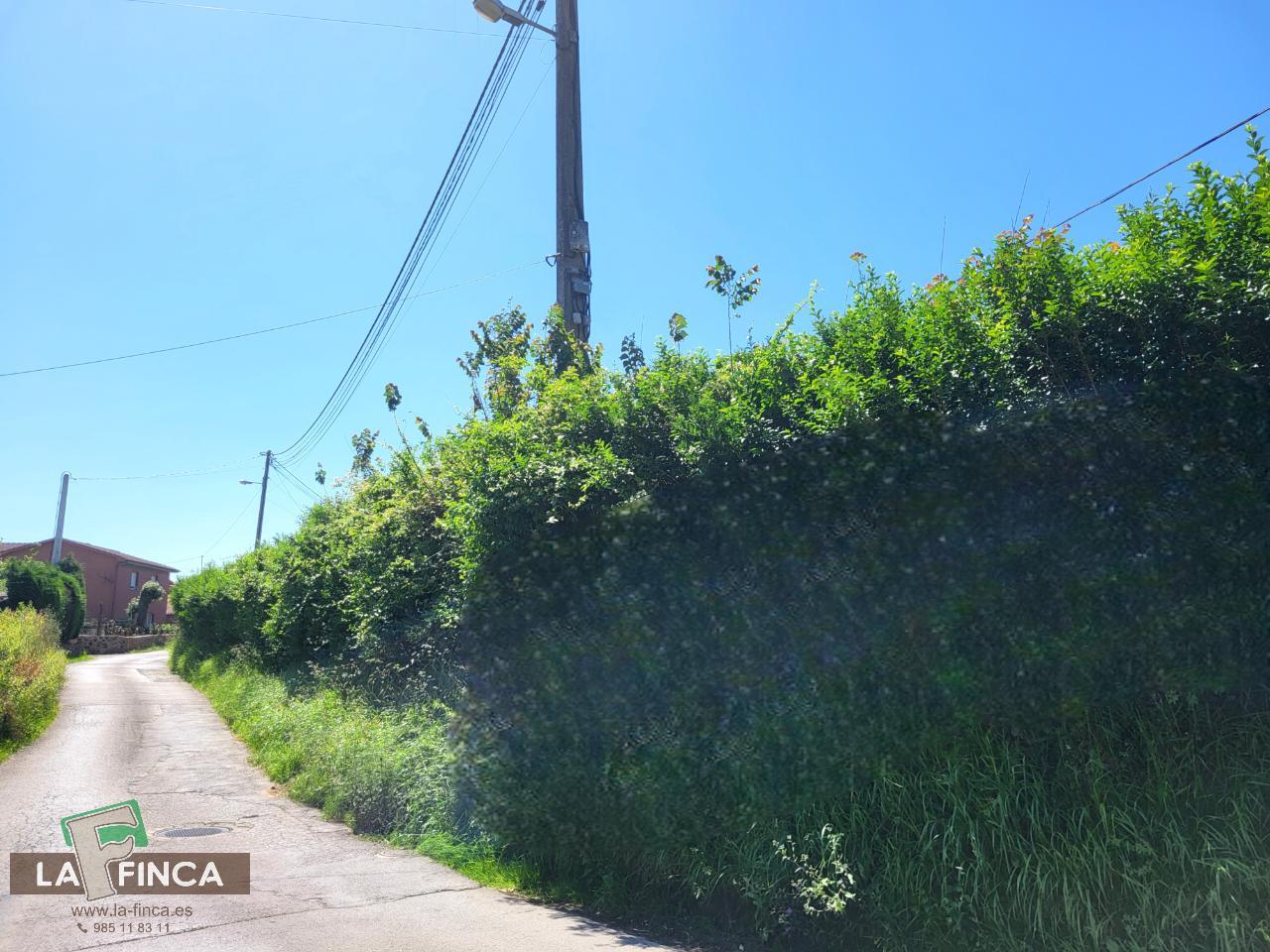 Venta de terreno en Latores