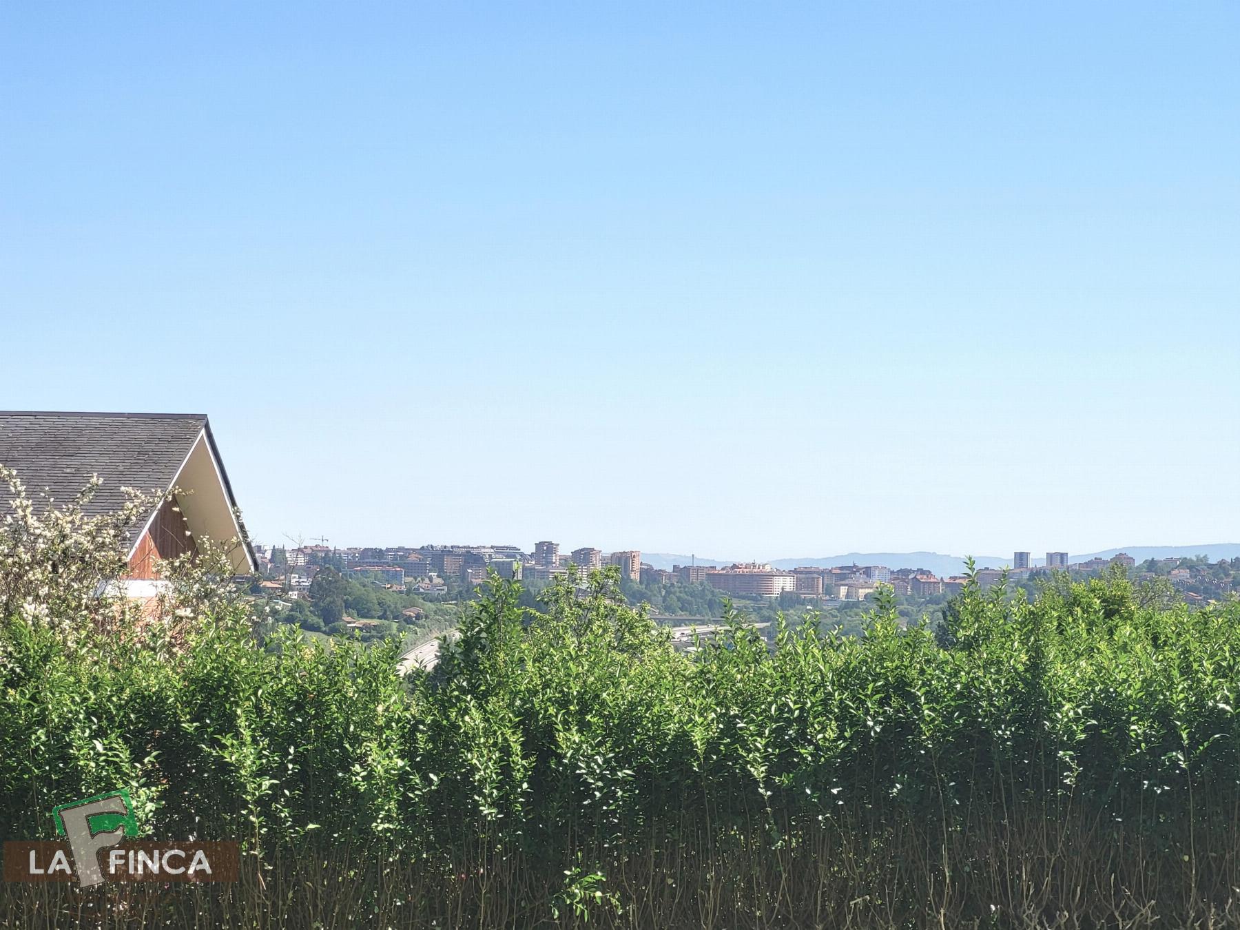 Venta de terreno en Latores