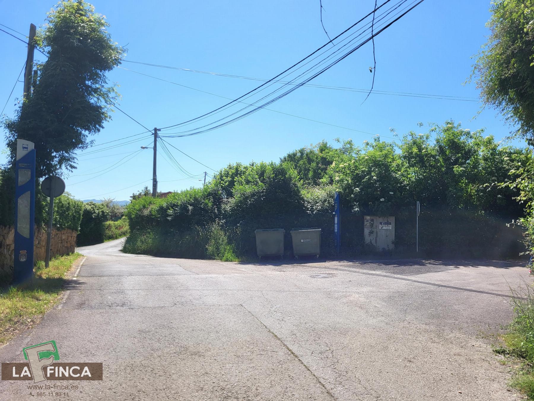 Venta de terreno en Latores