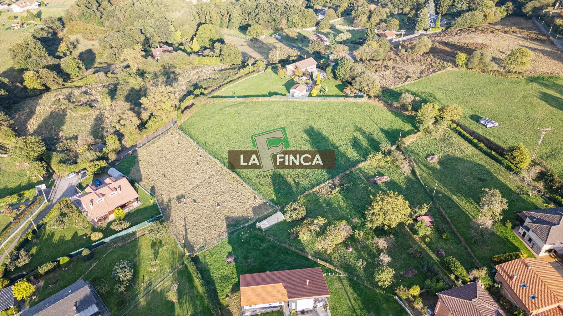 Venta de terreno en Latores