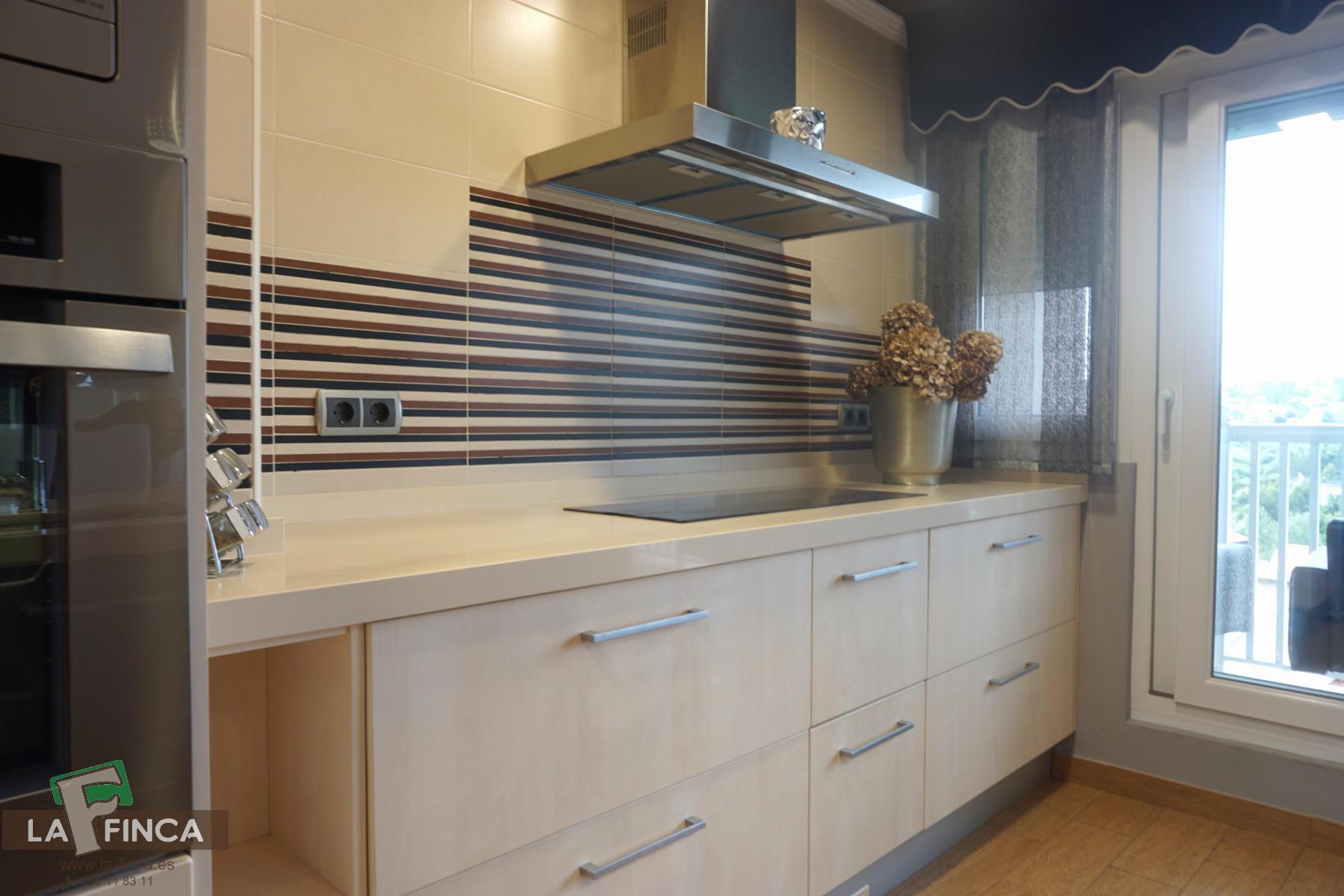 For sale of chalet in Castrillón