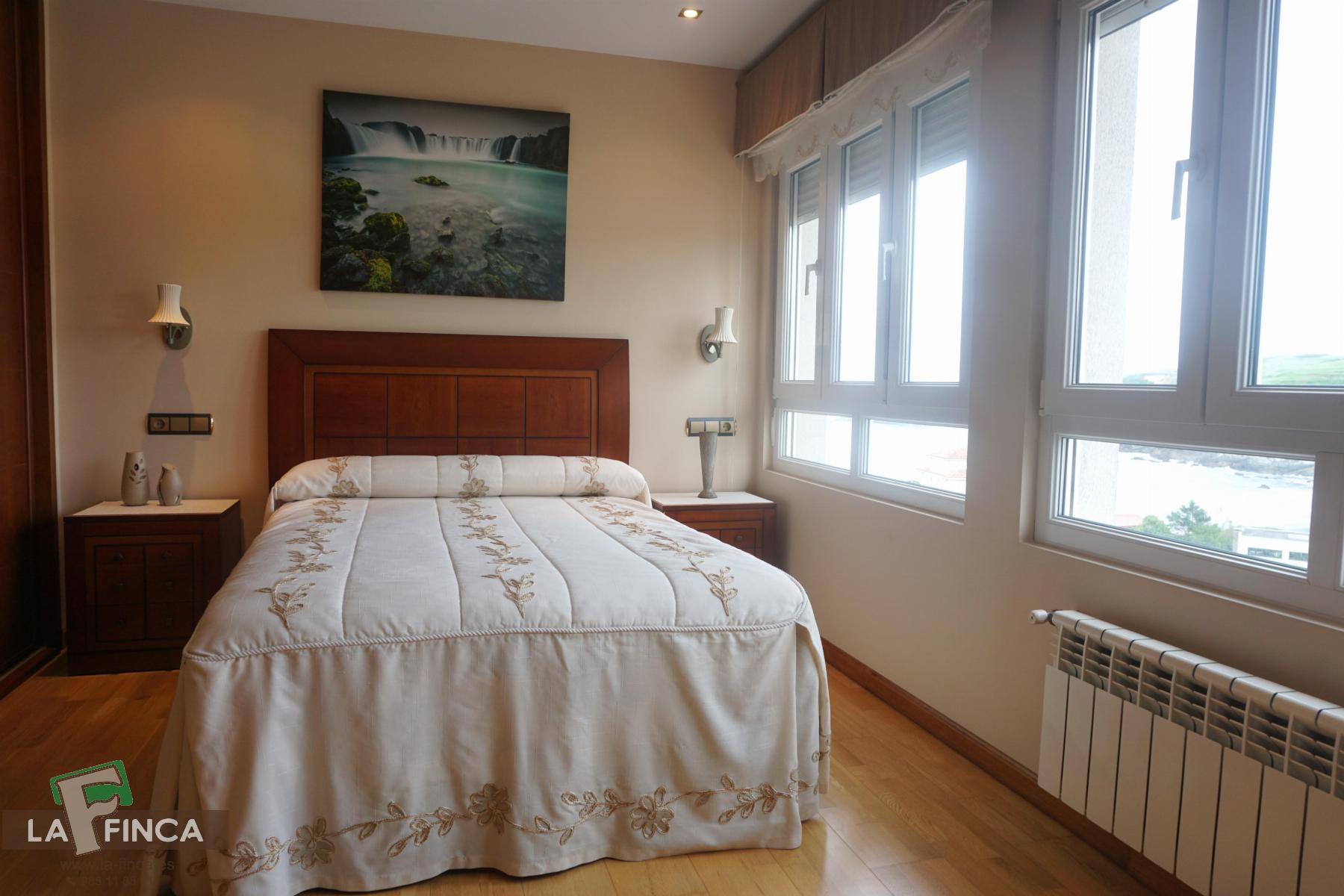 For sale of chalet in Castrillón