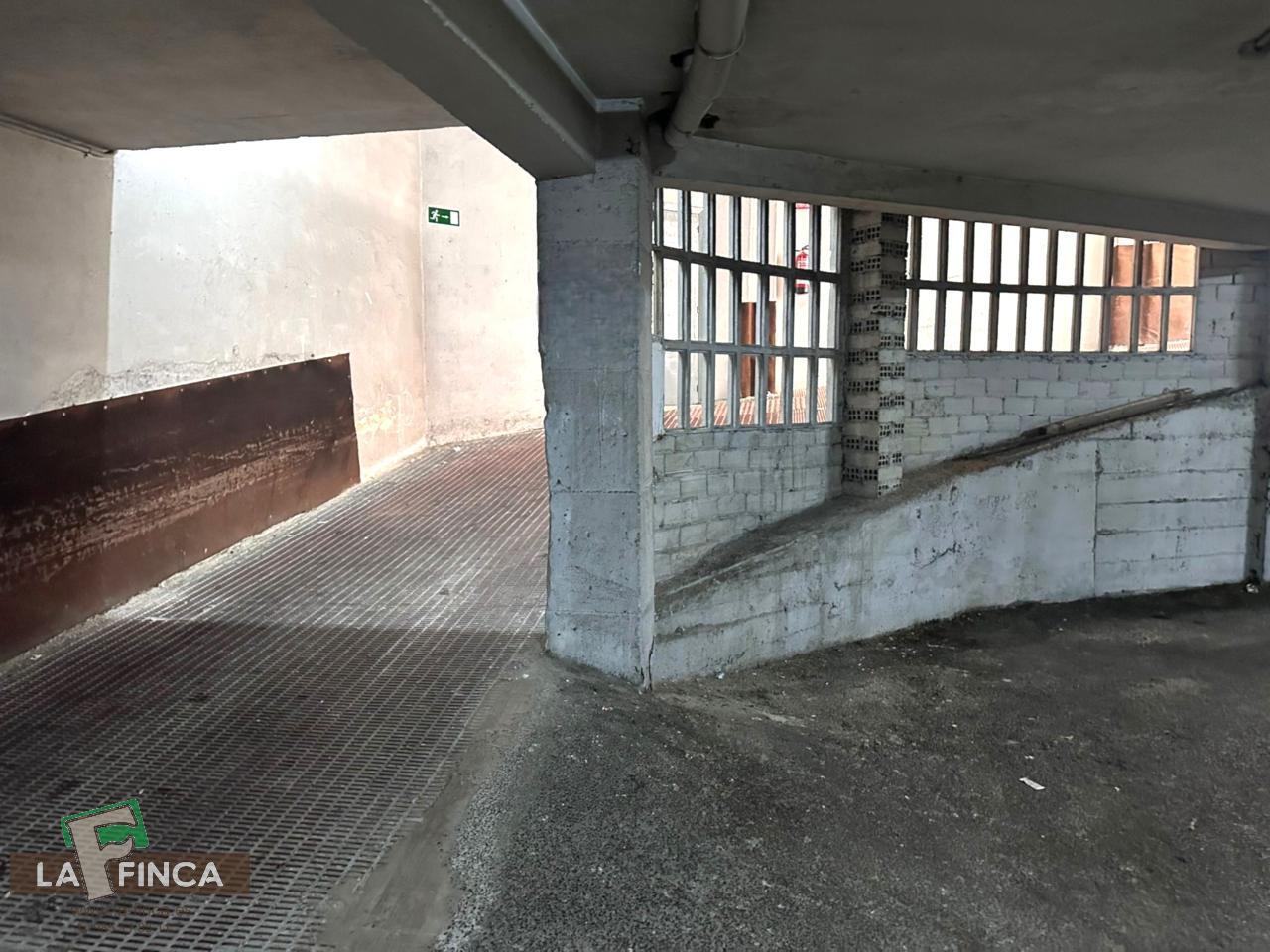 For sale of garage in Oviedo