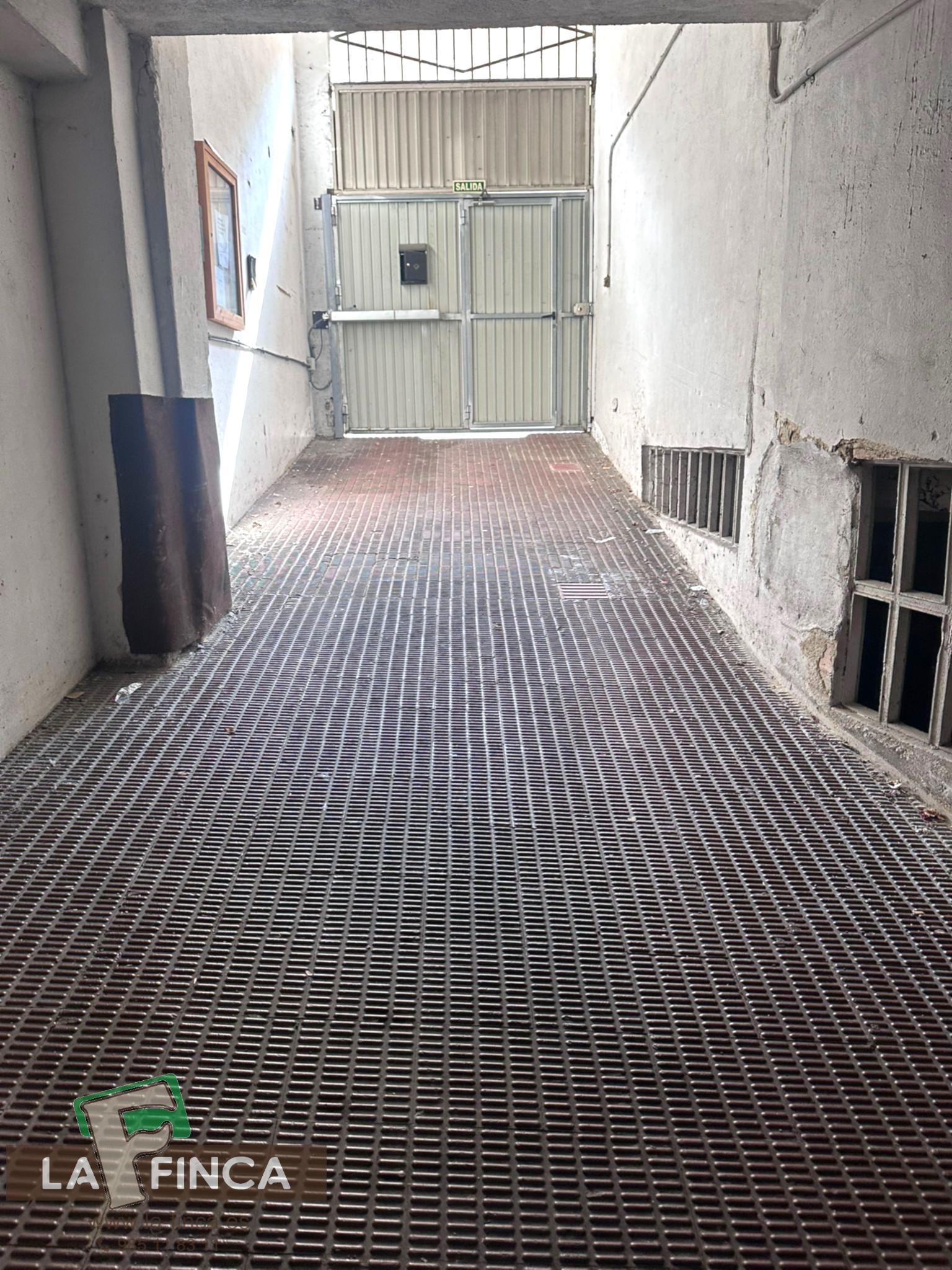 For sale of garage in Oviedo