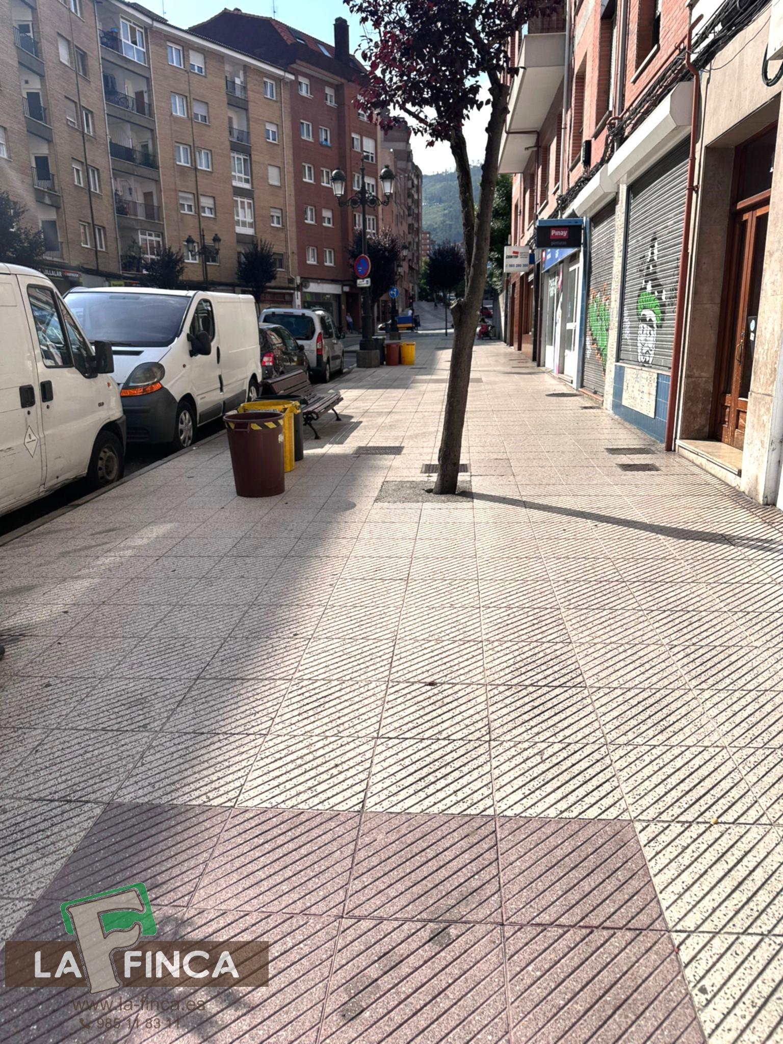 For sale of garage in Oviedo
