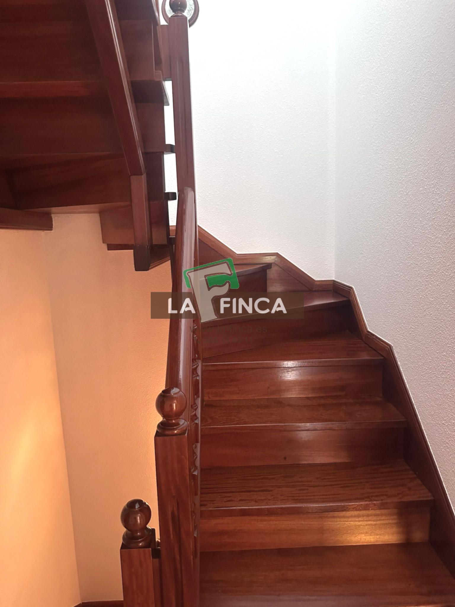 For sale of chalet in Oviedo