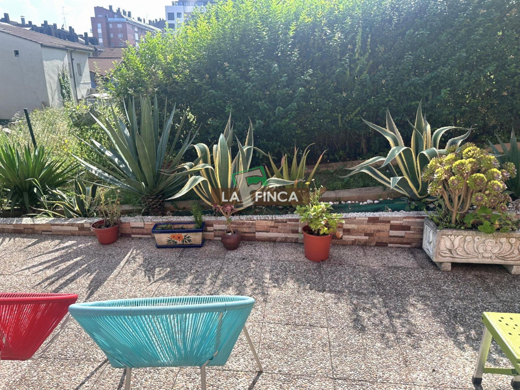For sale of chalet in Oviedo