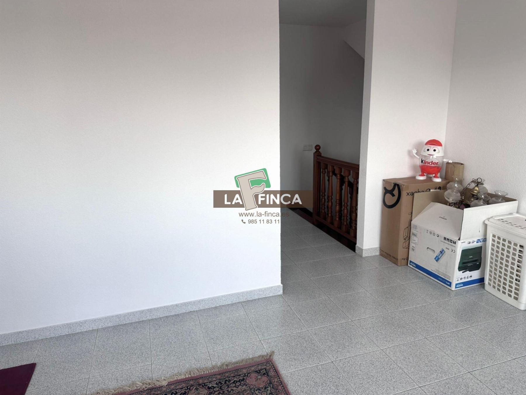 For sale of chalet in Oviedo