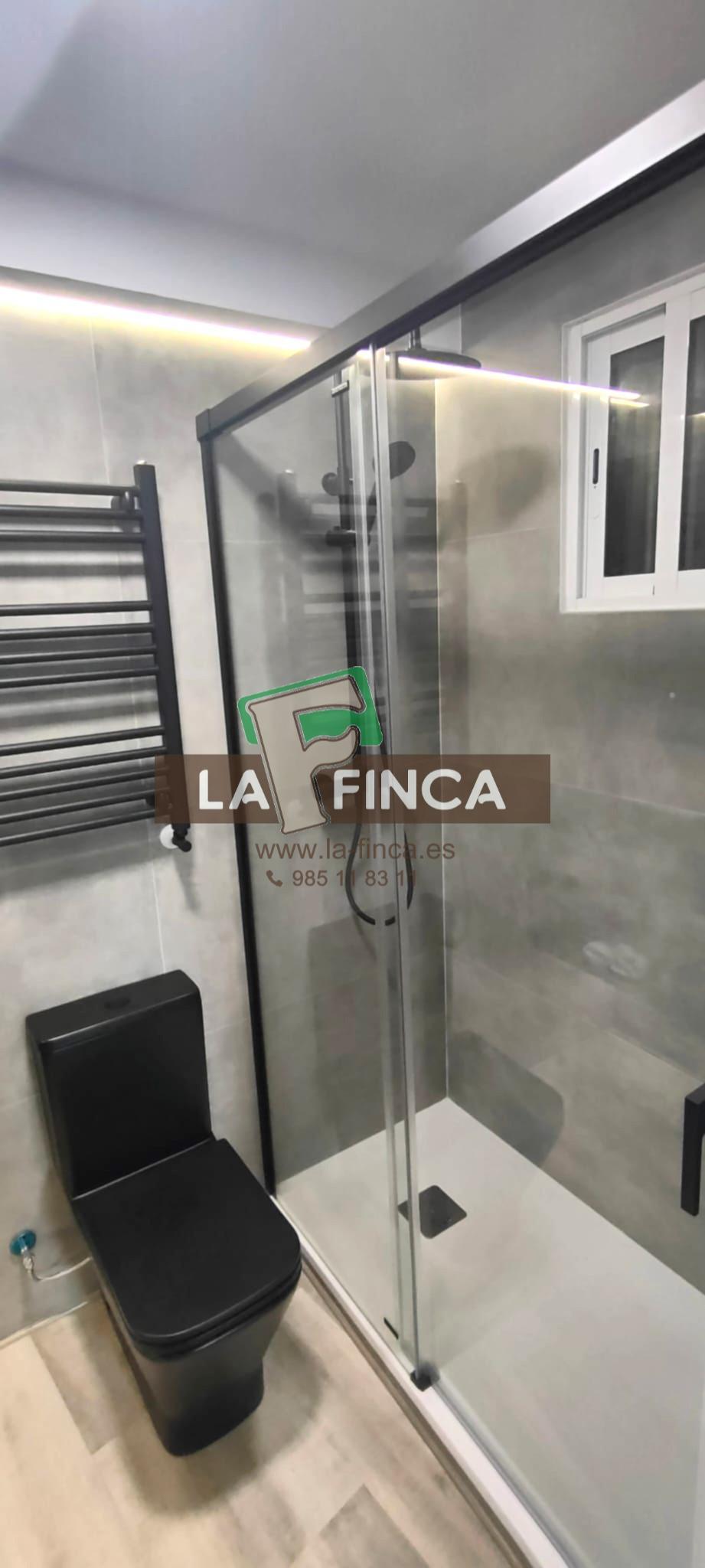 For sale of apartment in Oviedo
