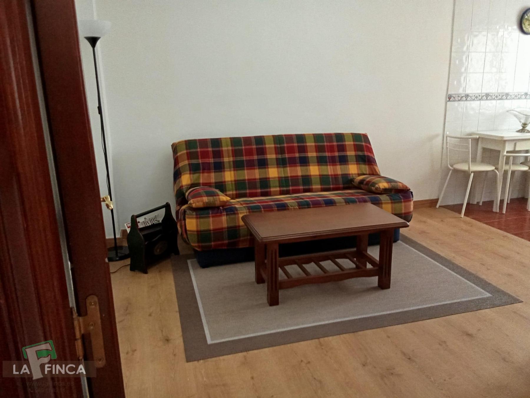 For sale of apartment in Oviedo