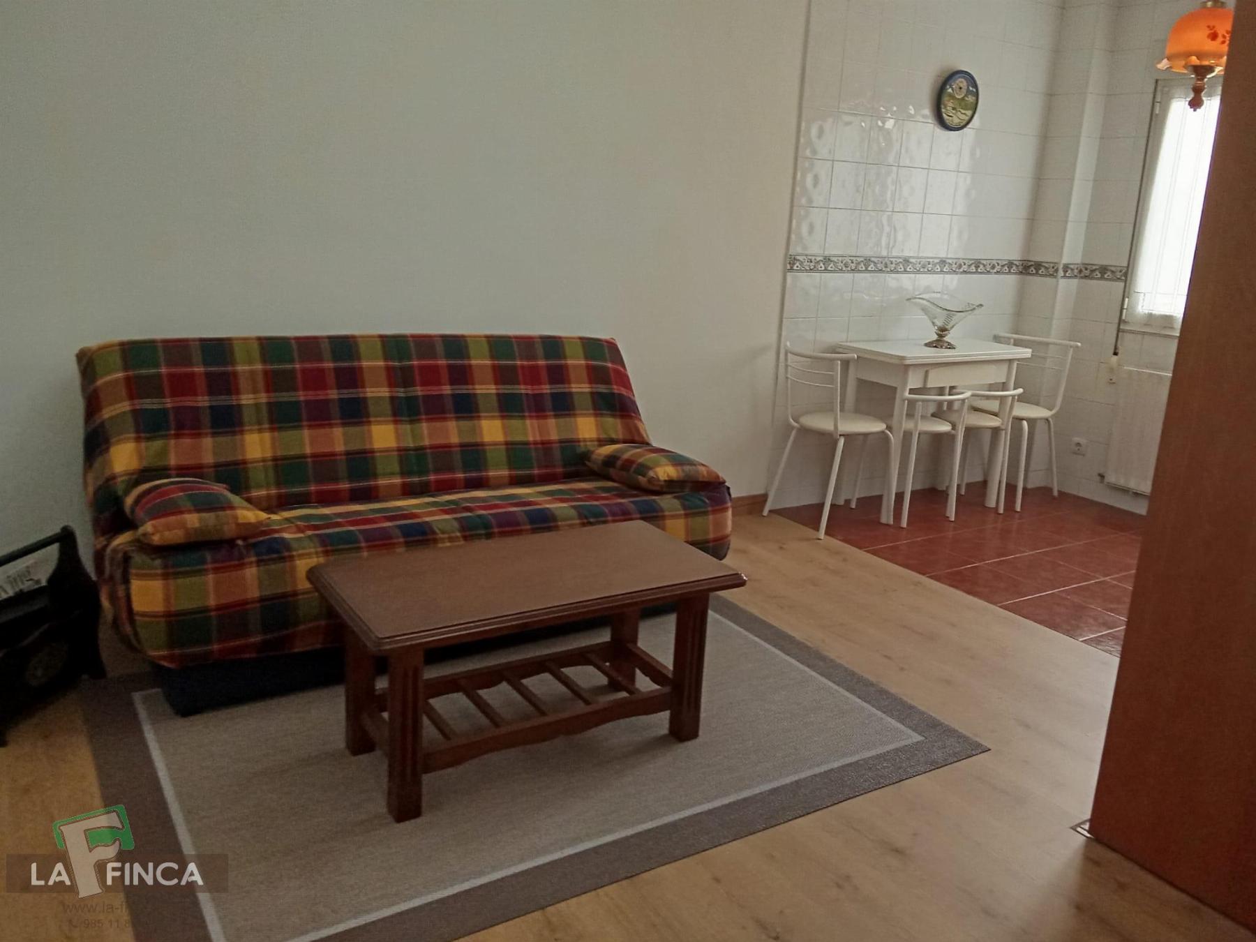 For sale of apartment in Oviedo