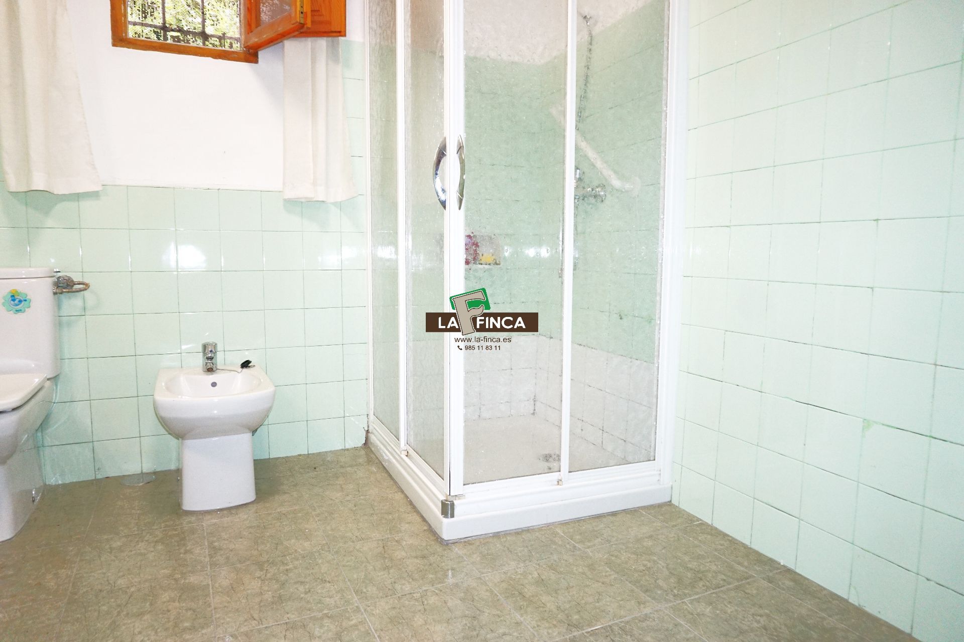 For sale of house in Oviedo