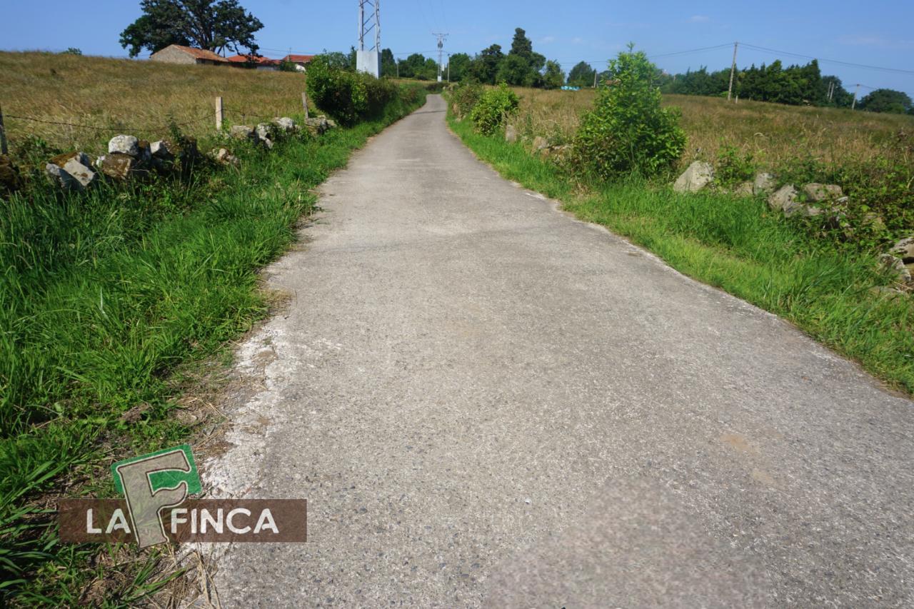 Venta de terreno en Villaviciosa