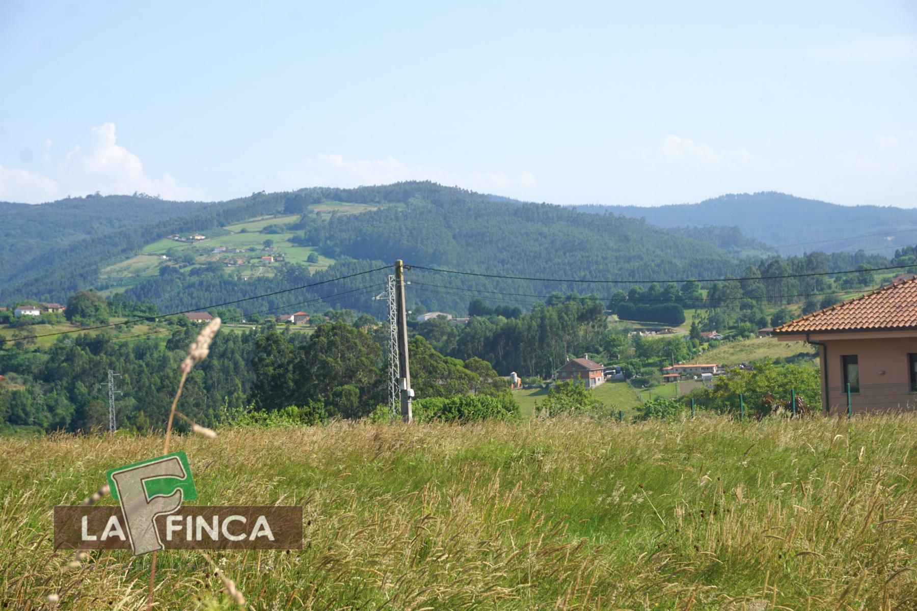 Venta de terreno en Villaviciosa