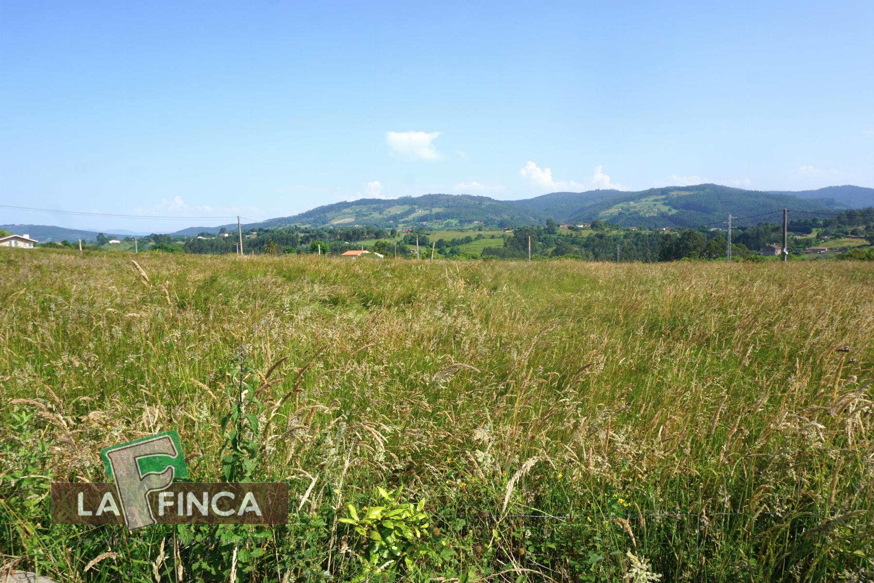 Venta de terreno en Villaviciosa