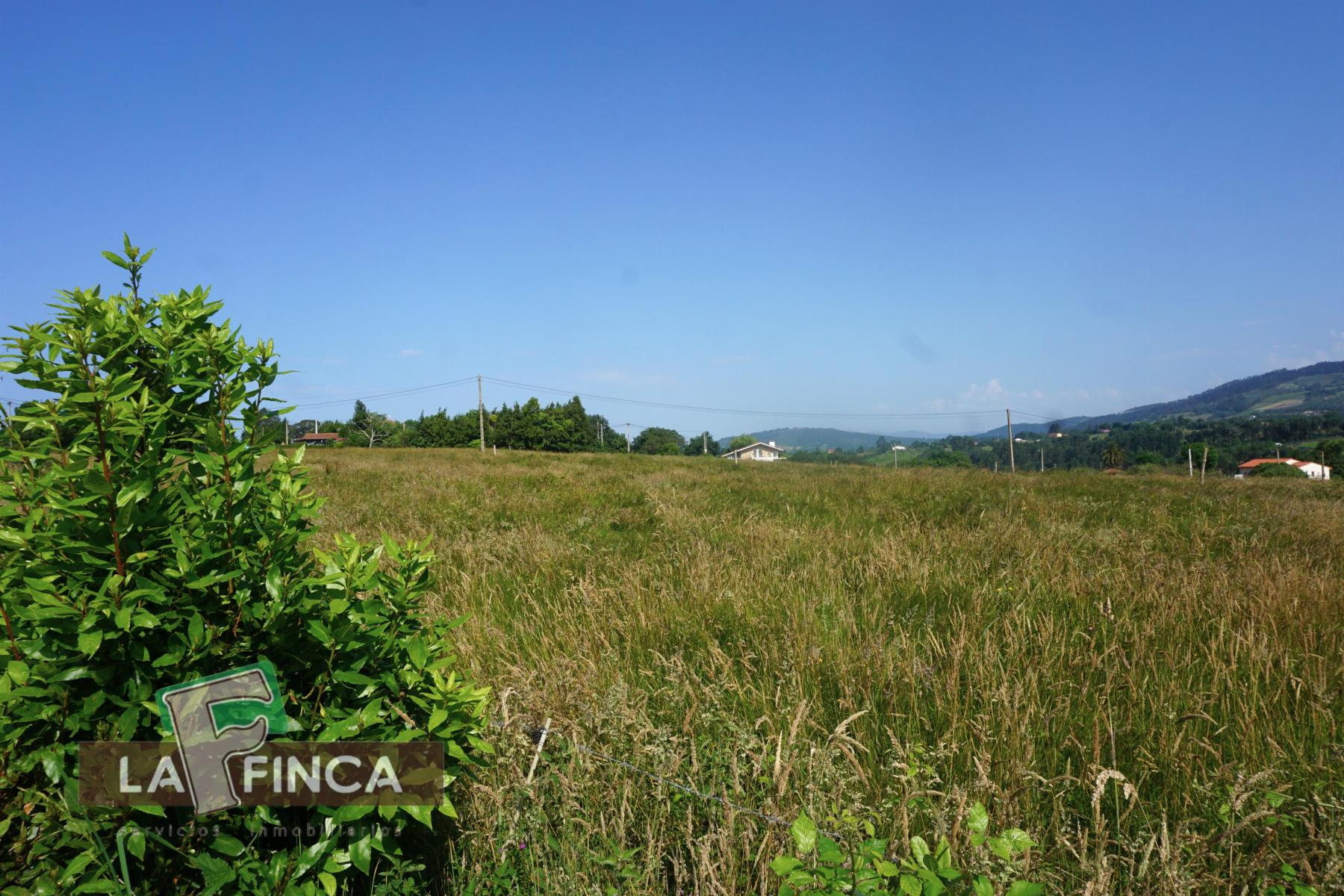Venta de terreno en Villaviciosa