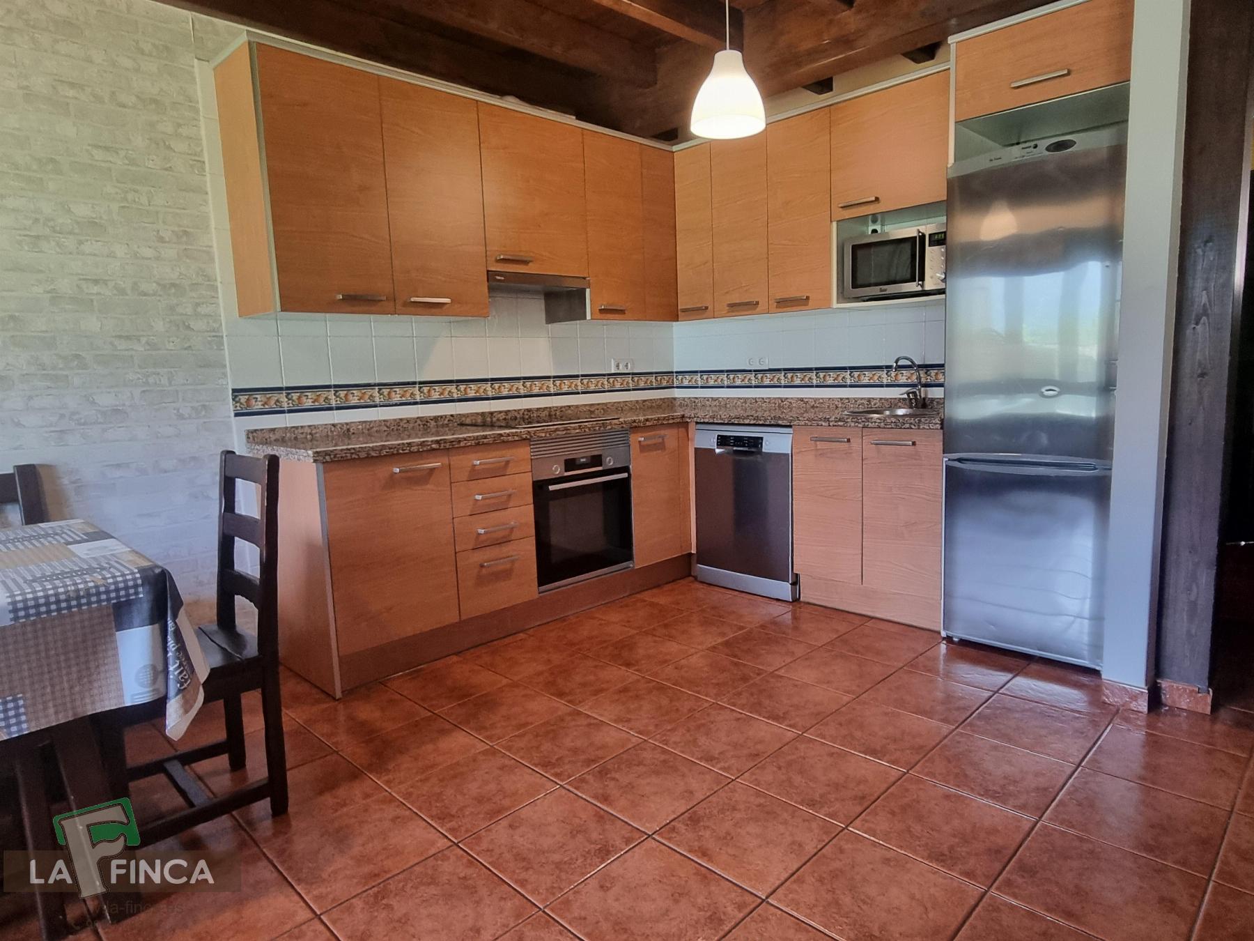 For sale of chalet in Candamo