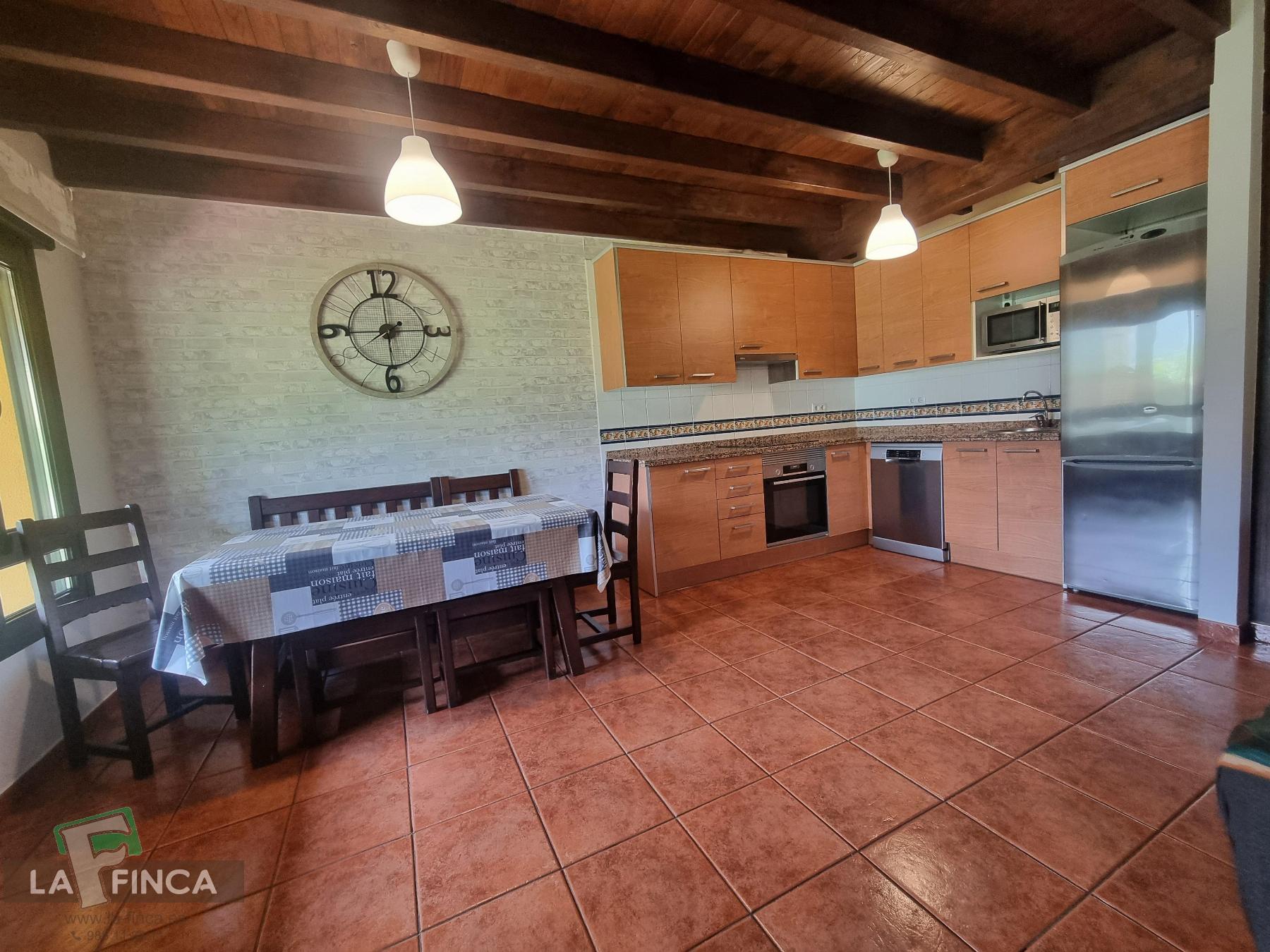 For sale of chalet in Candamo