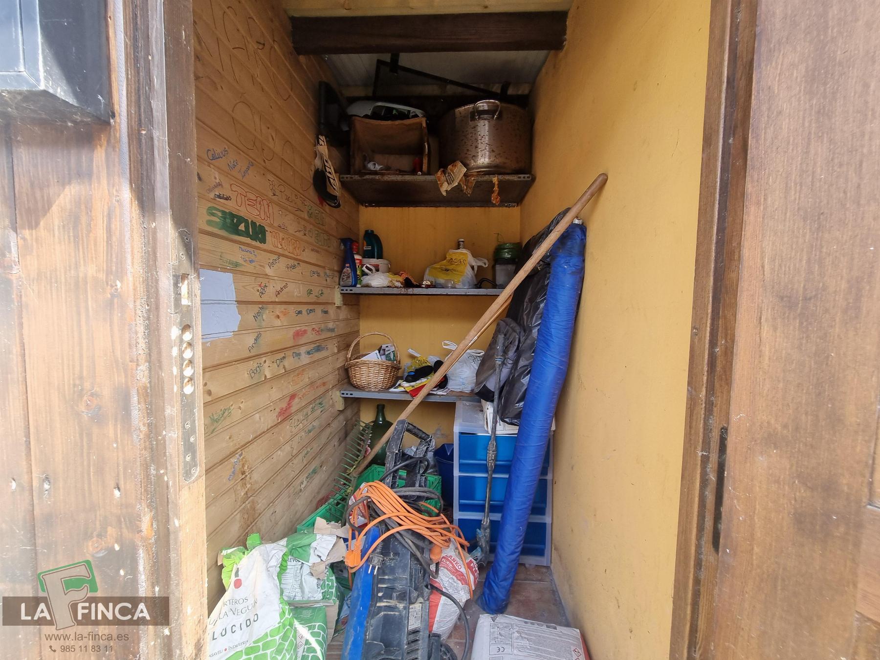 For sale of chalet in Candamo