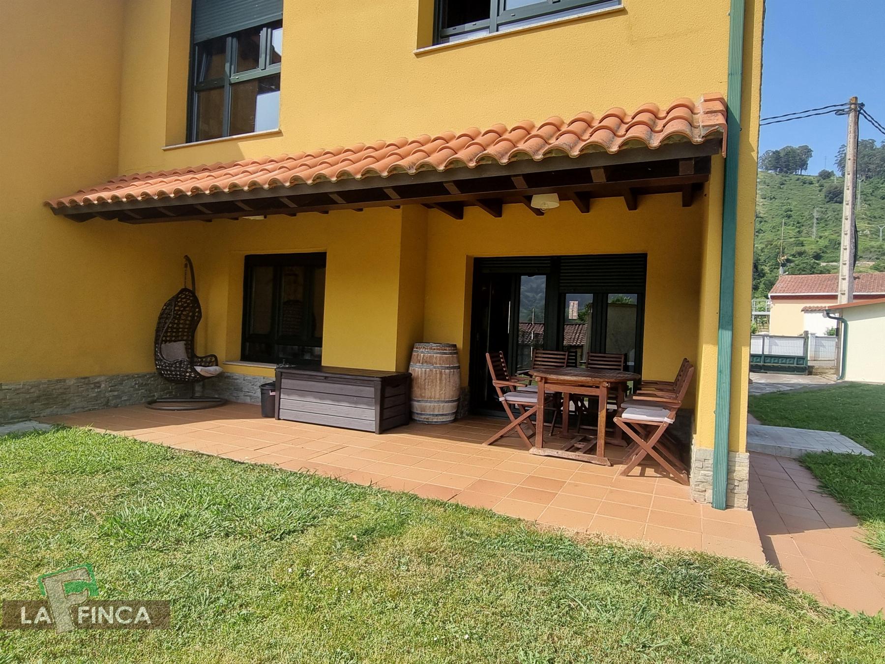 For sale of chalet in Candamo