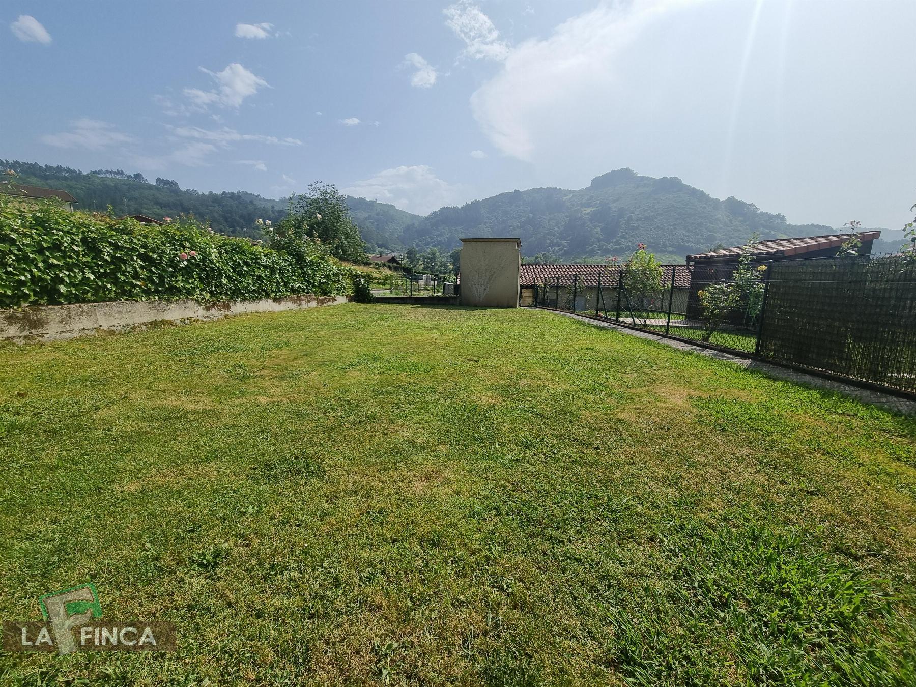 For sale of chalet in Candamo
