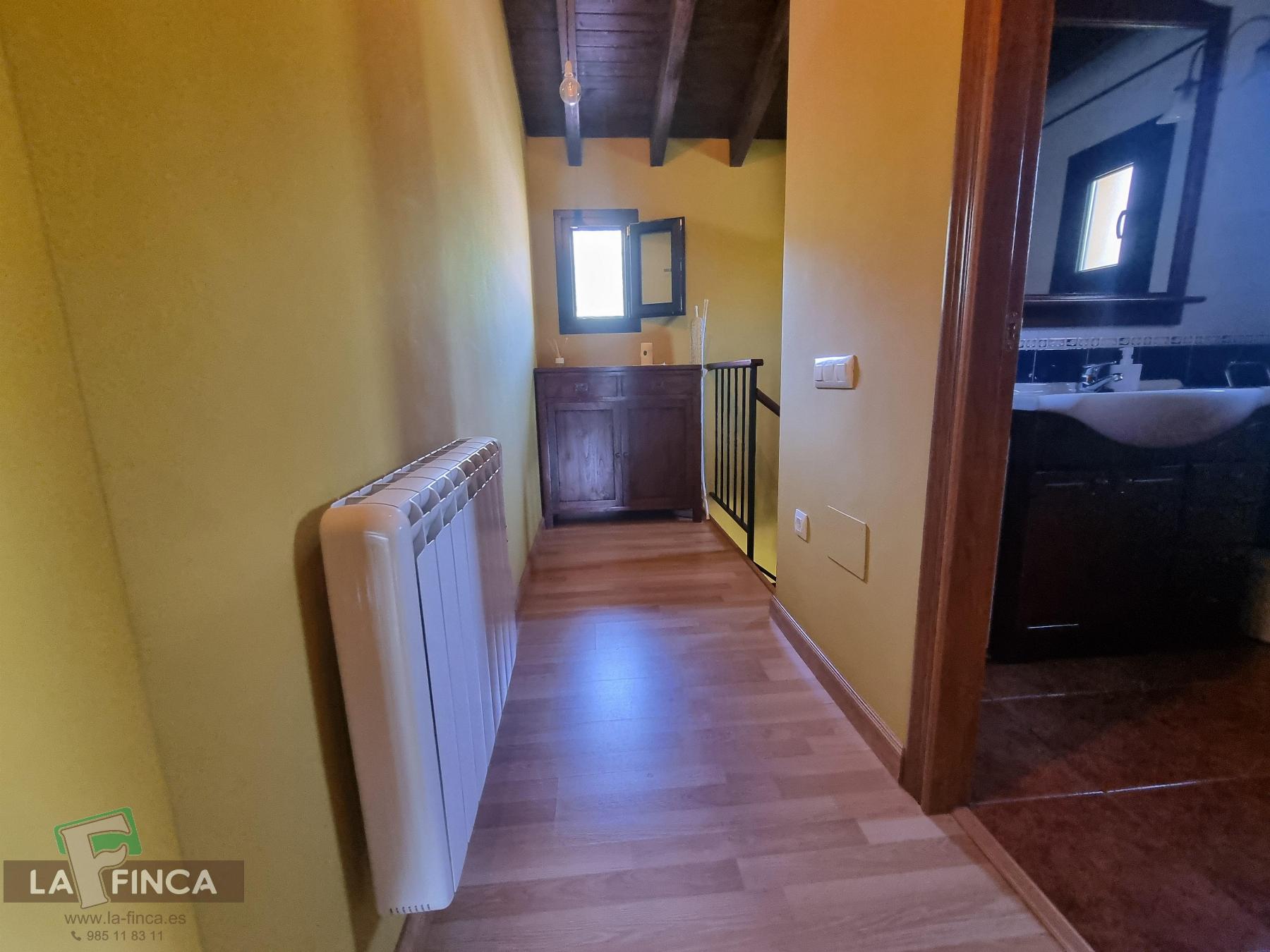 For sale of chalet in Candamo