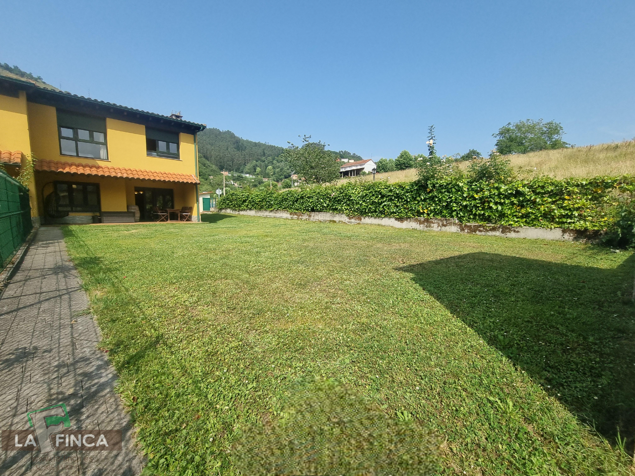 For sale of chalet in Candamo