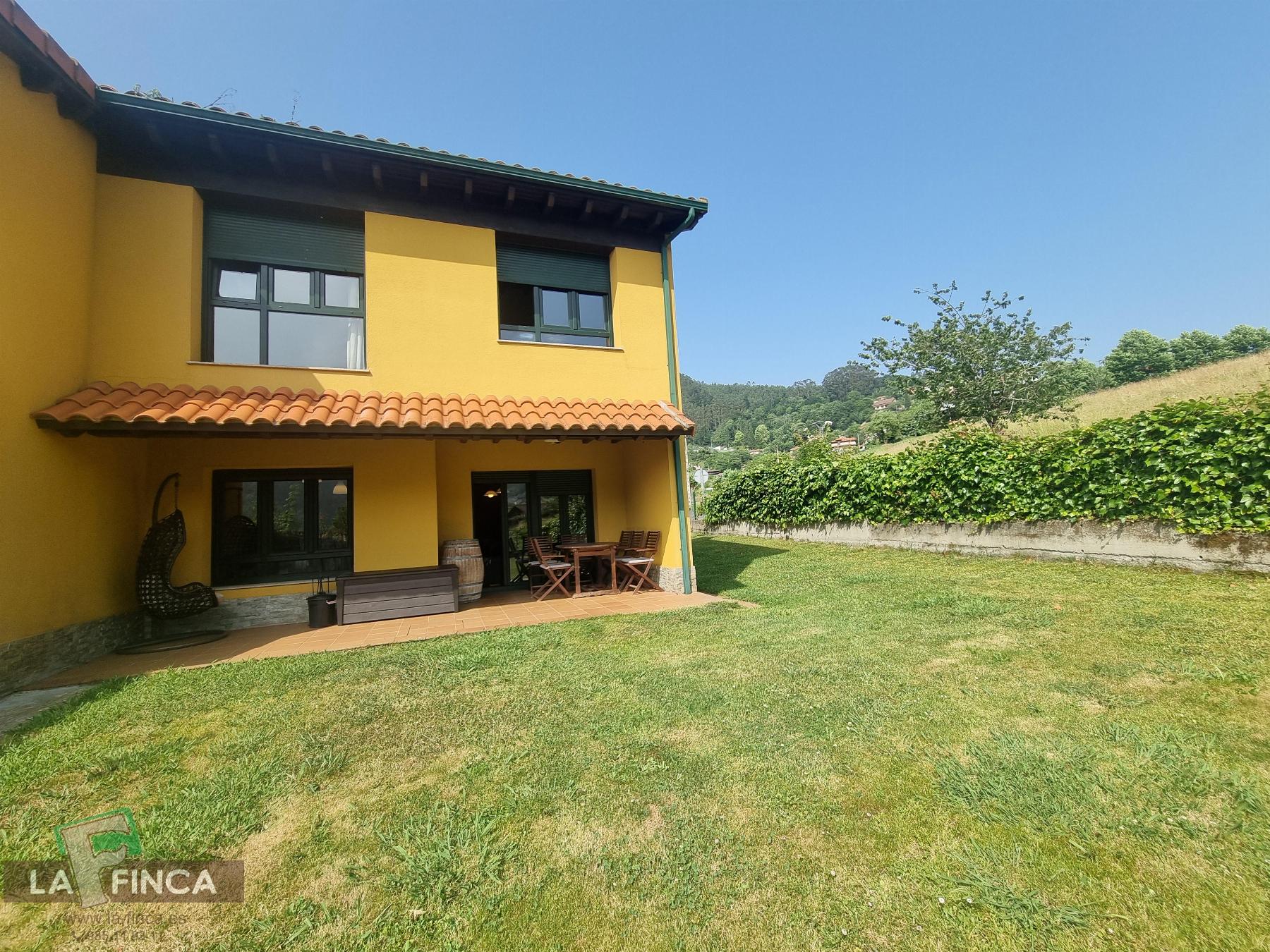 For sale of chalet in Candamo