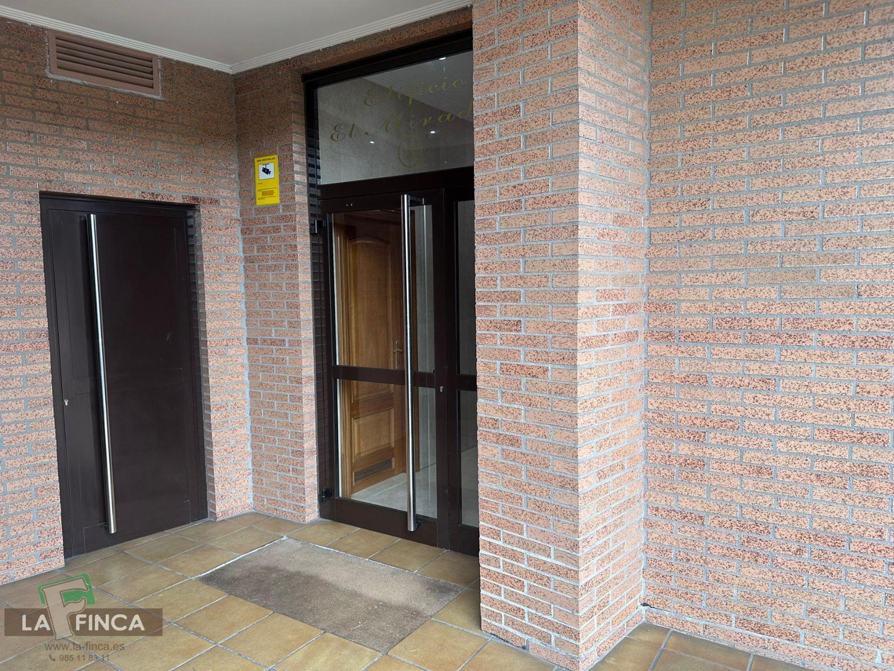 For sale of flat in Oviedo