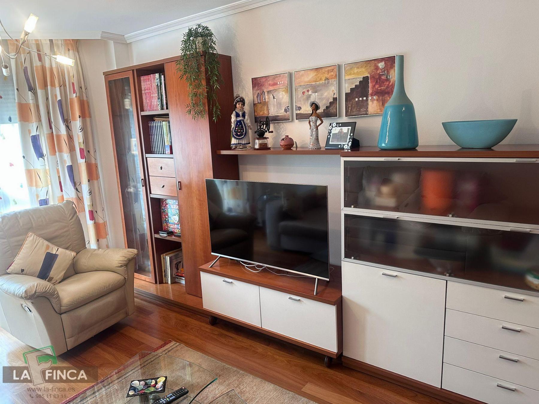 For sale of flat in Oviedo