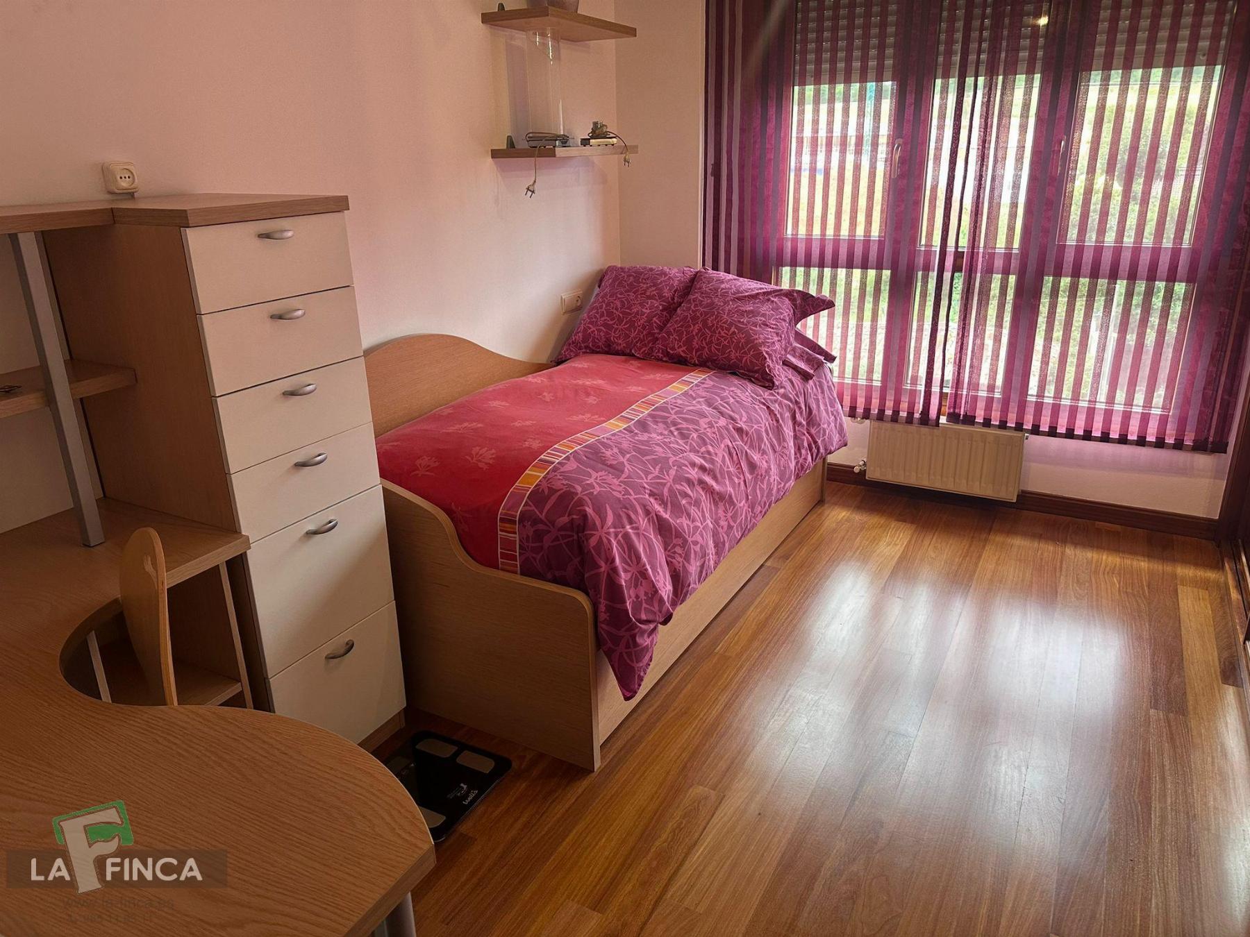 For sale of flat in Oviedo