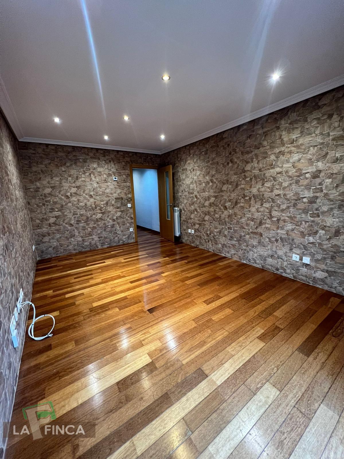 For sale of flat in Oviedo
