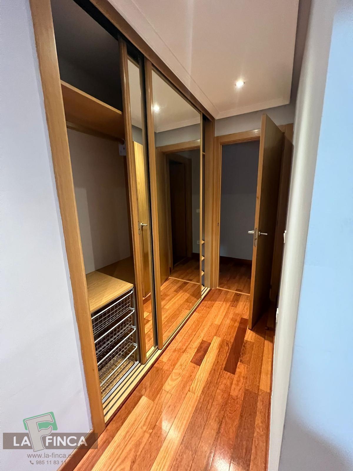 For sale of flat in Oviedo