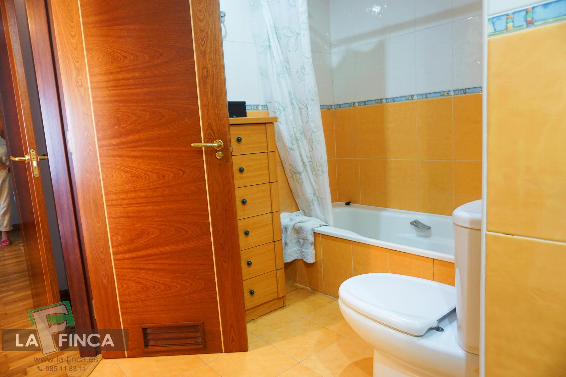 For sale of flat in Gozón