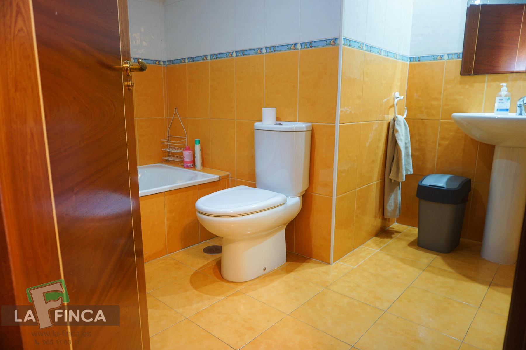 For sale of flat in Gozón