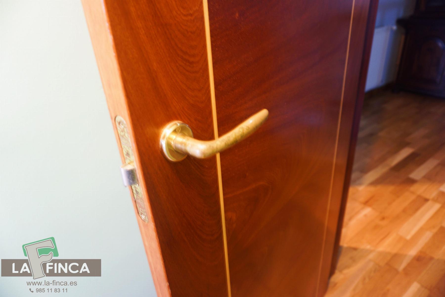 For sale of flat in Gozón