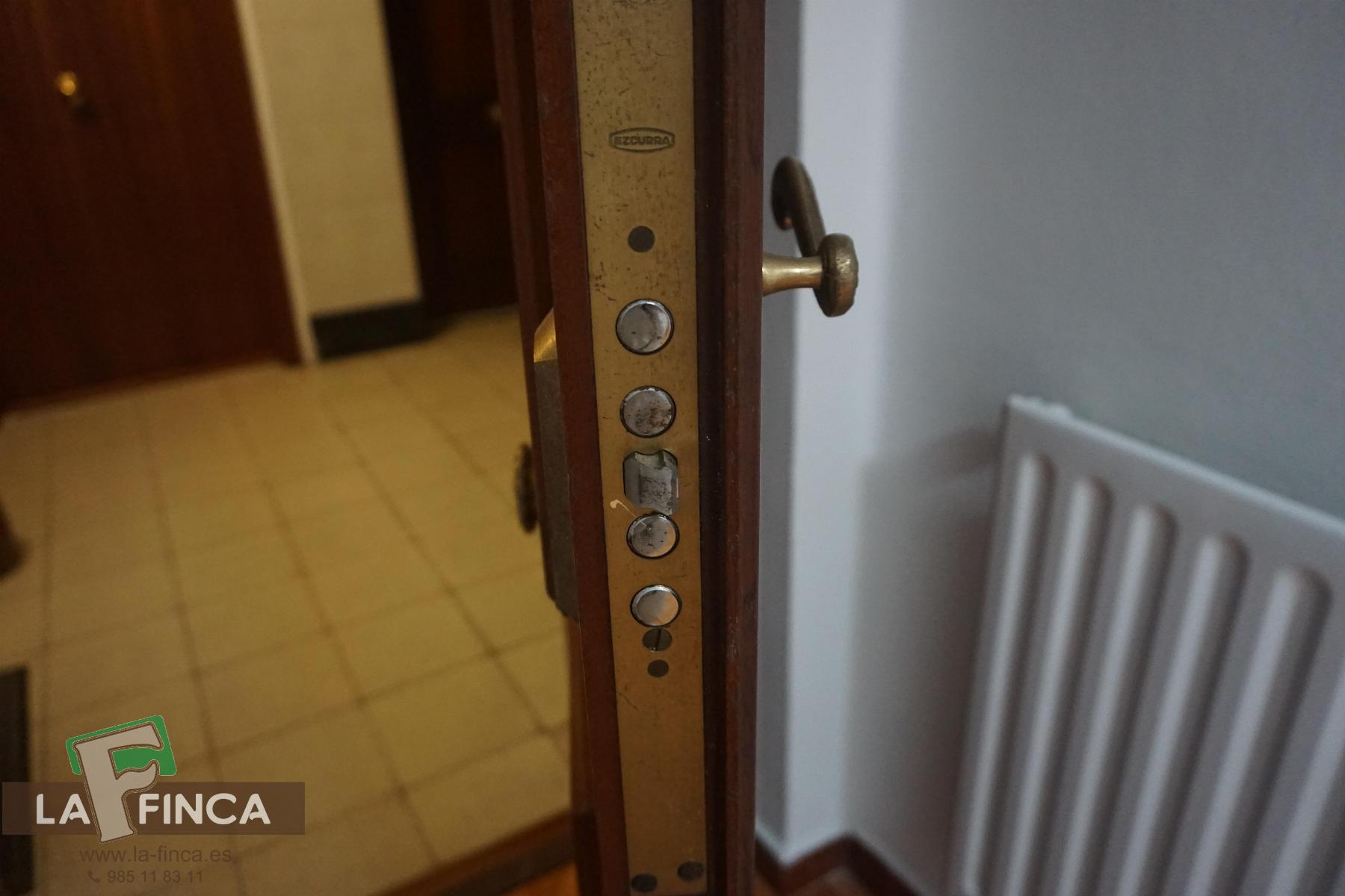 For sale of flat in Oviedo