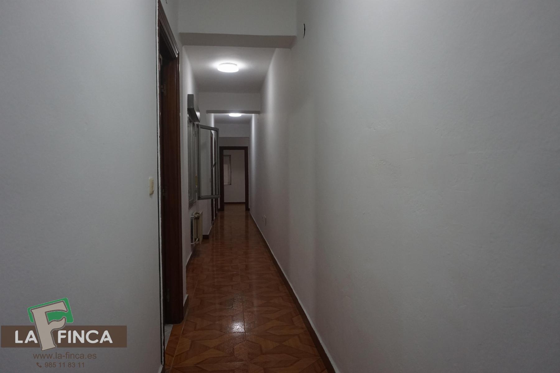 For sale of flat in Oviedo