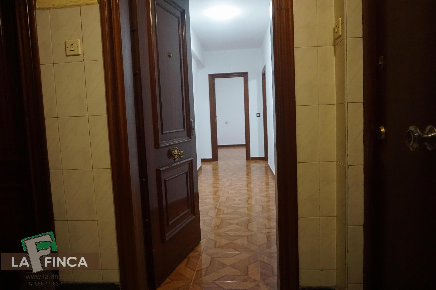 For sale of flat in Oviedo
