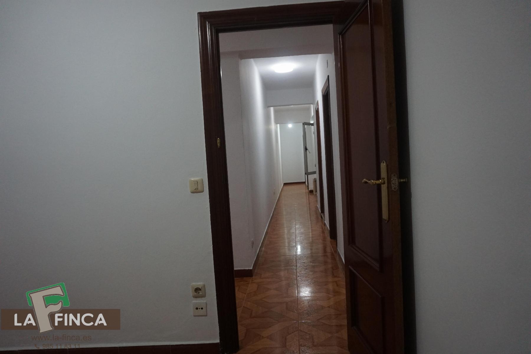 For sale of flat in Oviedo