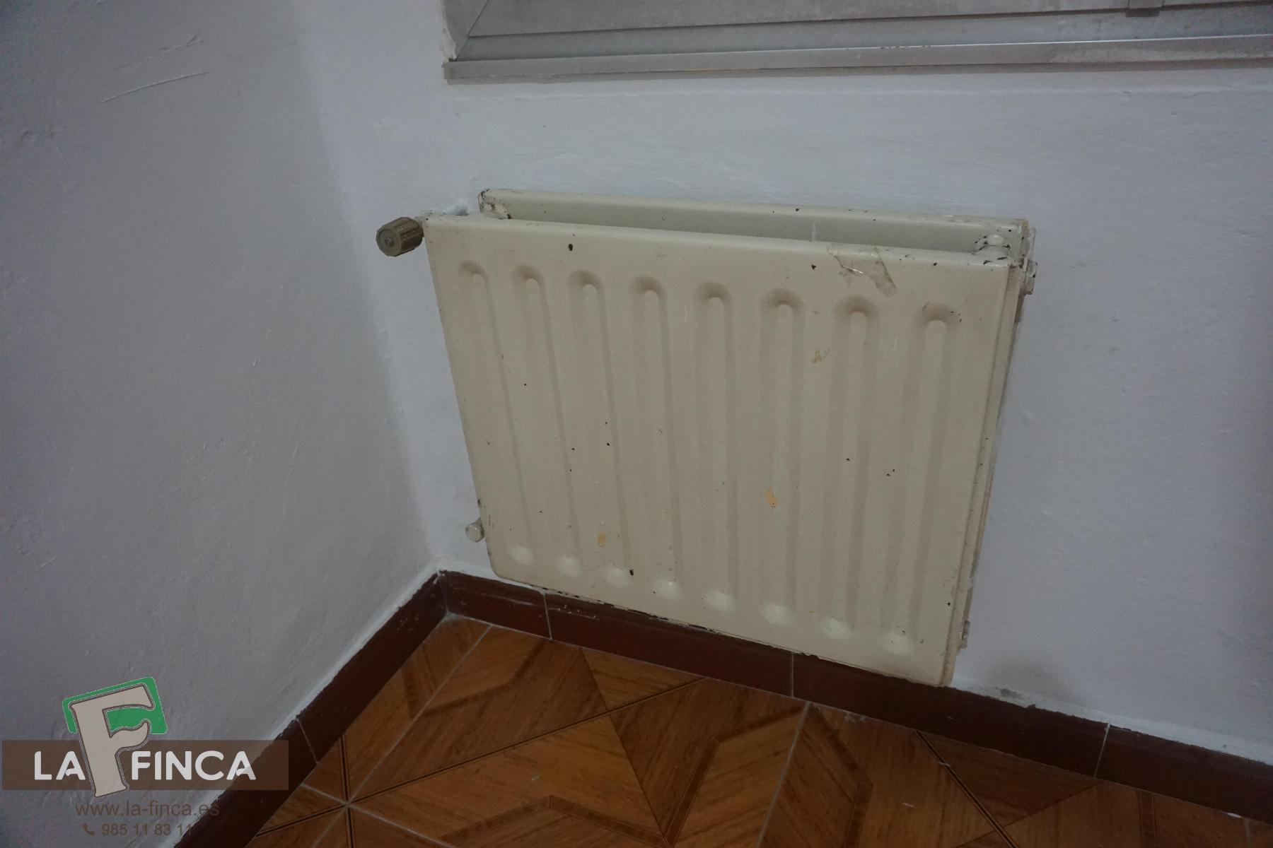 For sale of flat in Oviedo