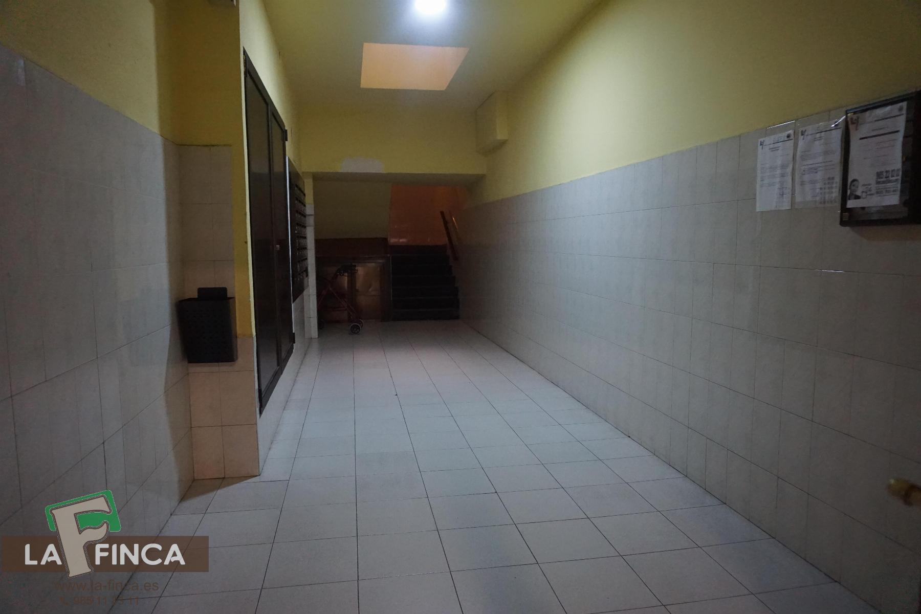 For sale of flat in Oviedo
