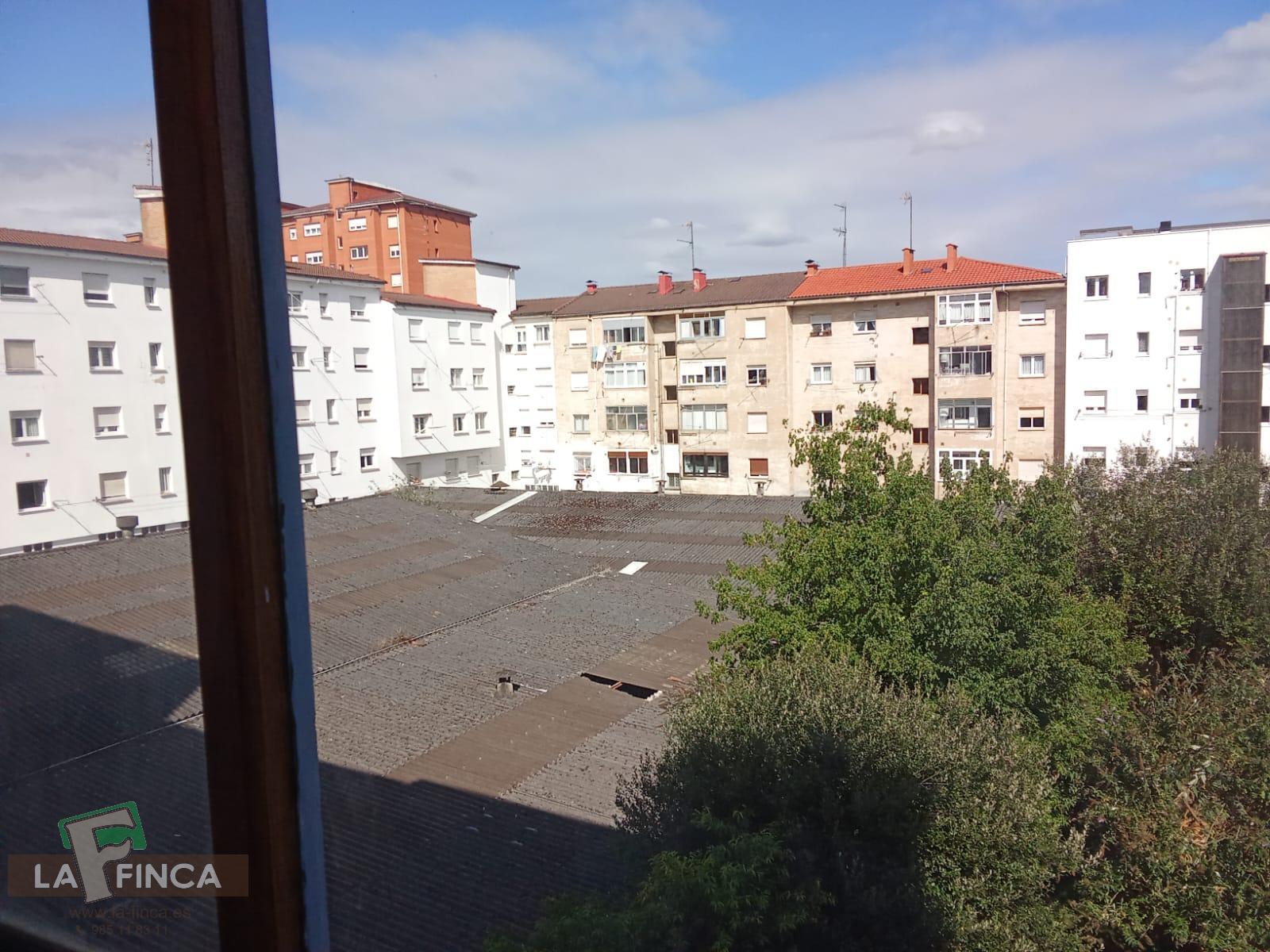 For sale of flat in Gijón