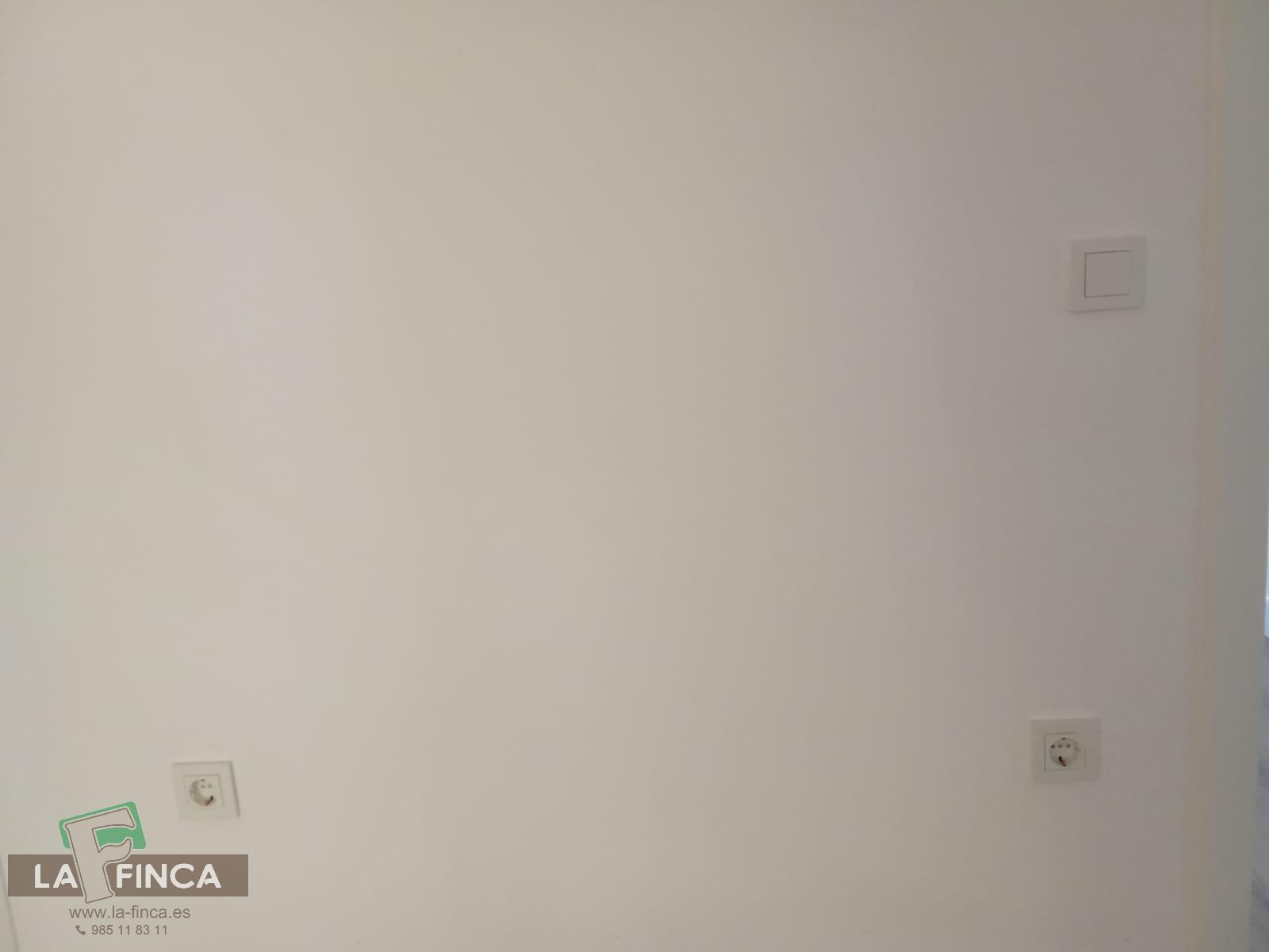 For sale of flat in Gijón