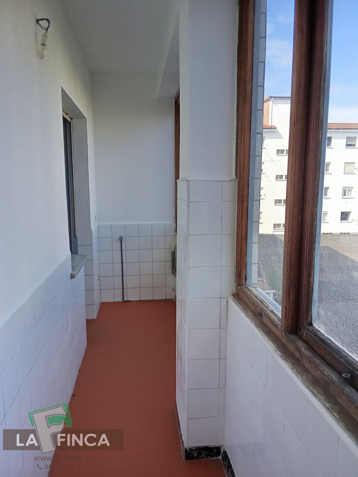 For sale of flat in Gijón