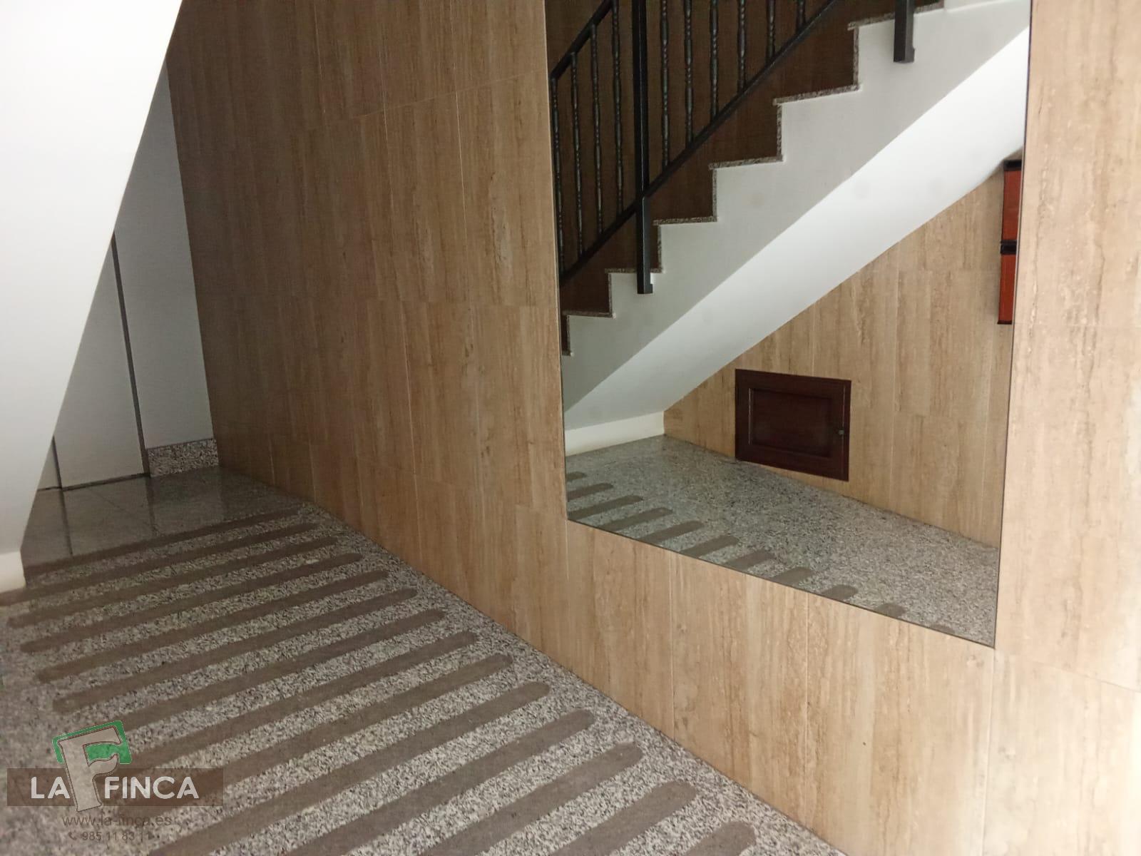 For sale of flat in Gijón