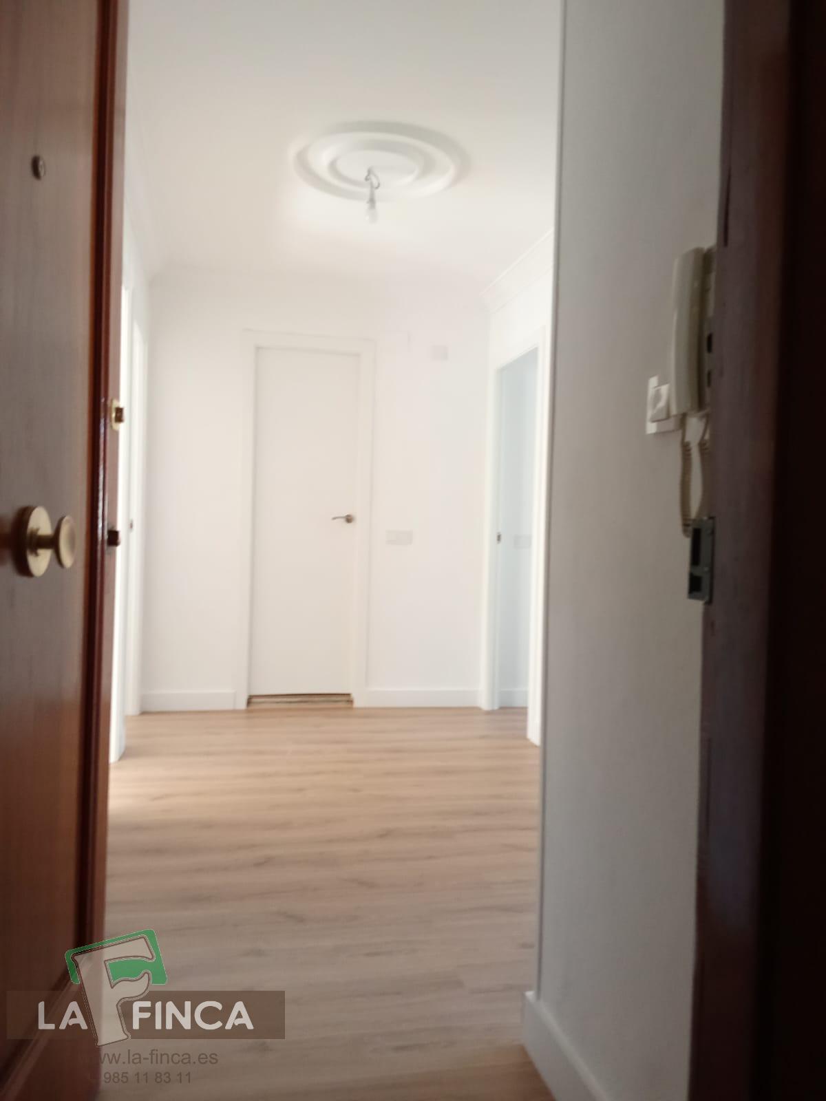 For sale of flat in Gijón