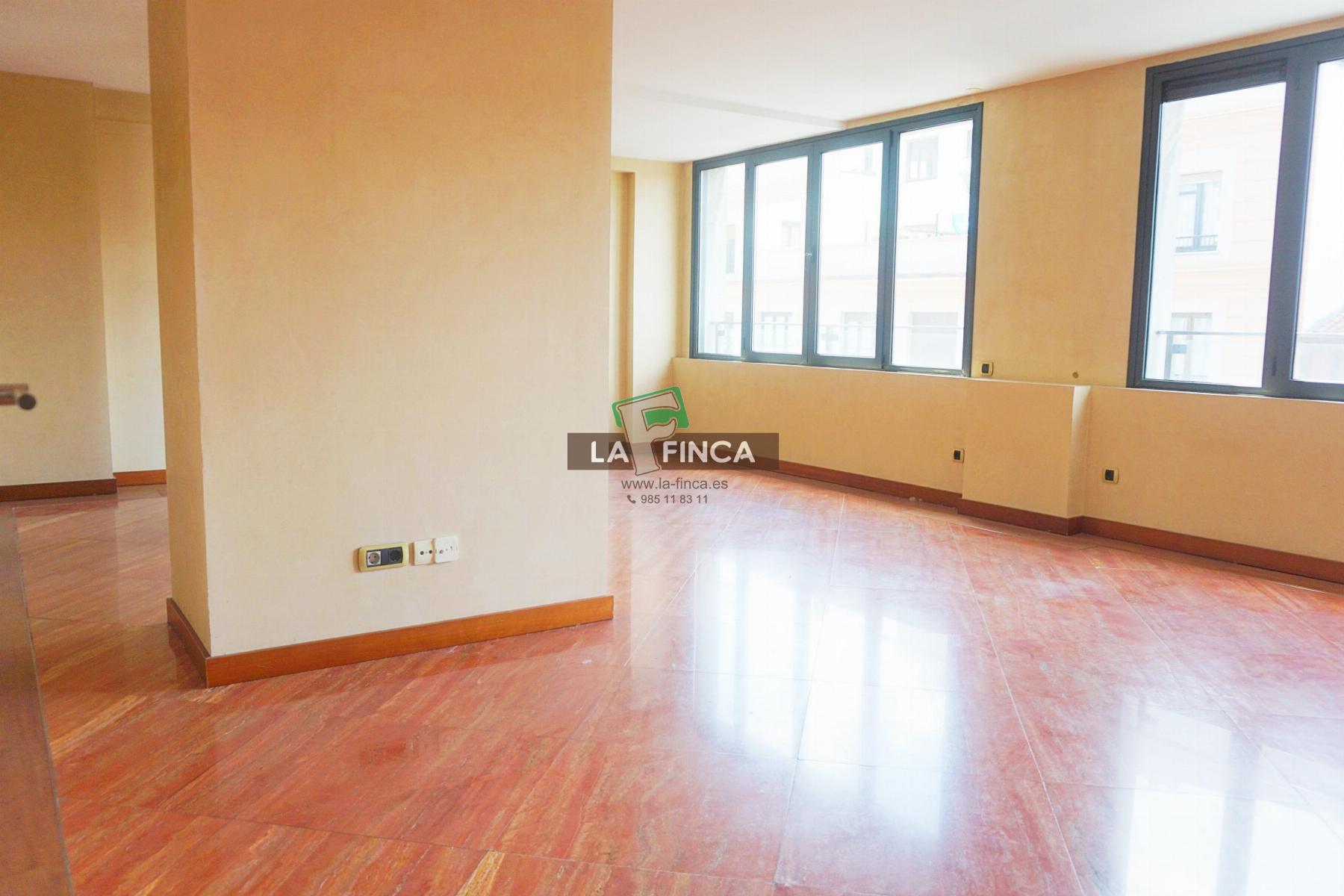 Venta de piso en Oviedo