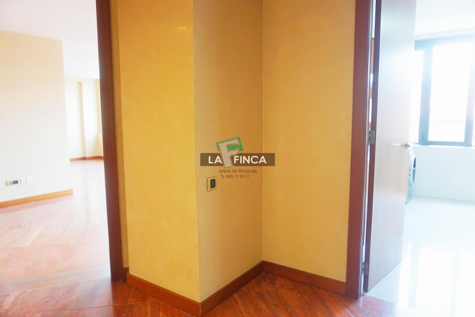 Venta de piso en Oviedo