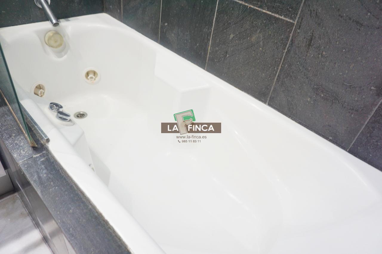 Venta de piso en Oviedo